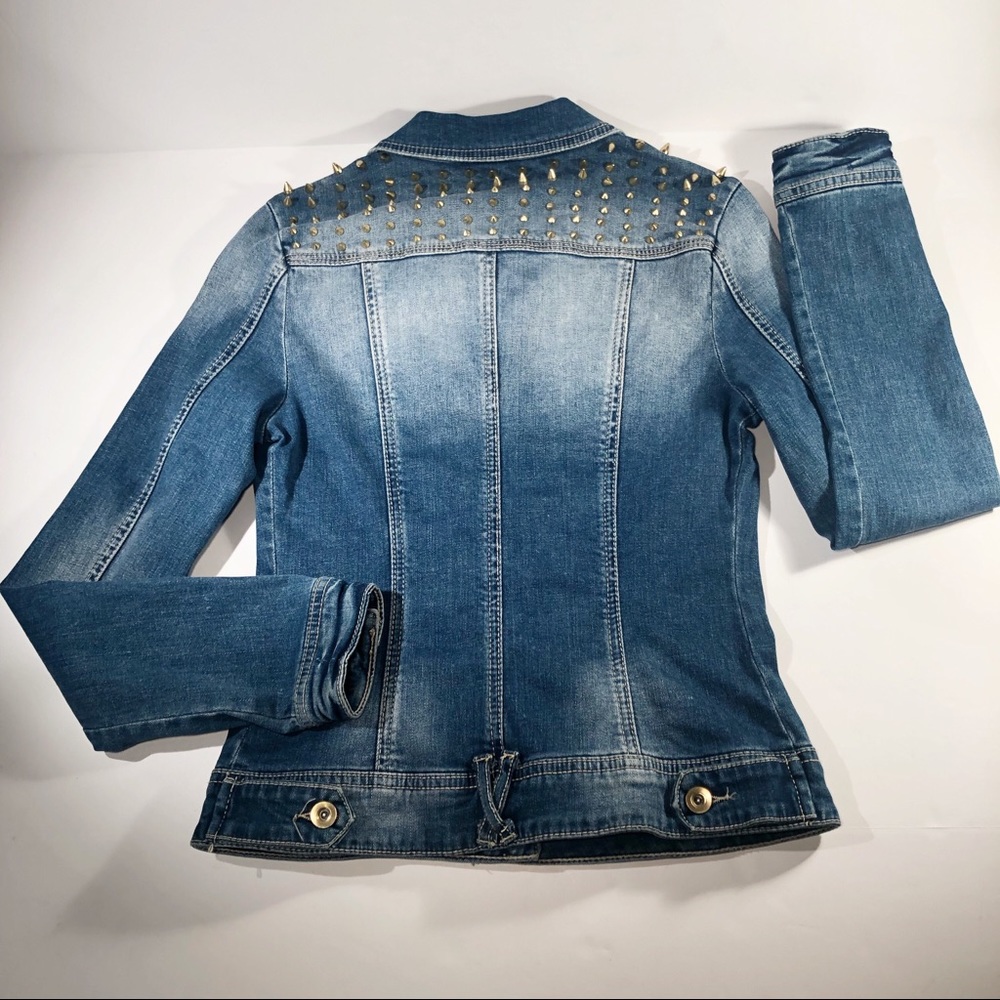 Forever 21 Women’s Spike Studded Denim Jacket - Picture 3 of 8